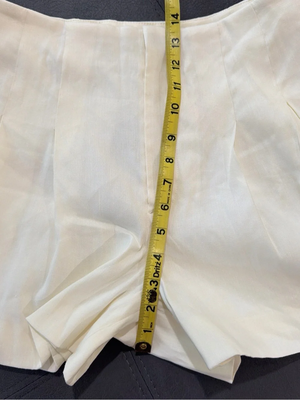 ANTONIO MELANI Cream High-Waist Pleated Shorts